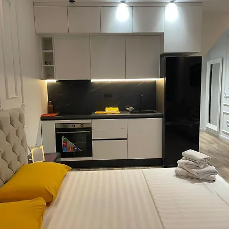 Apartment Square 21