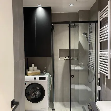 Square 21 Apartment
