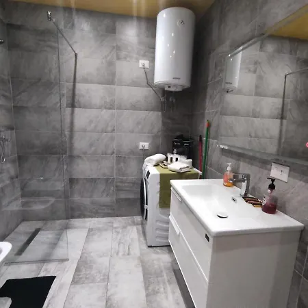 Square 21 Apartment Tirana