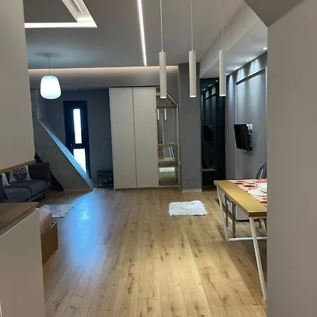 Апартаменты Square 21 Тирана