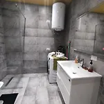 Square 21 Apartament Tirana