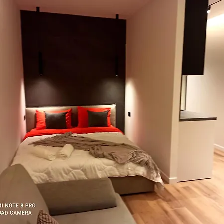 Square 21 Apartamento Tirana