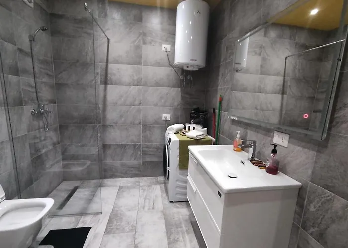 Square 21 Apartamento Tirana